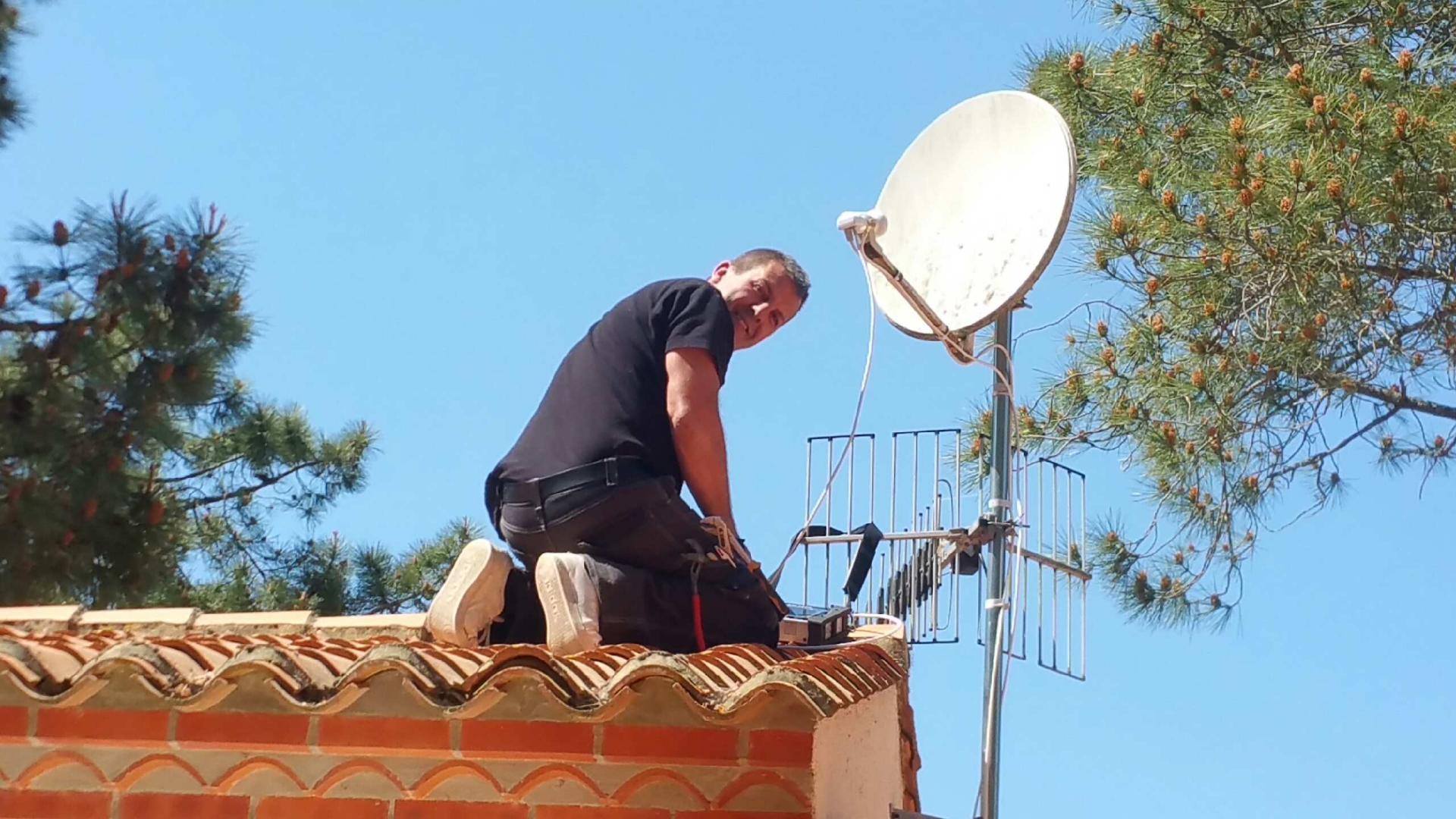 Electricien la tranche sur mer kbelec antenne parabole